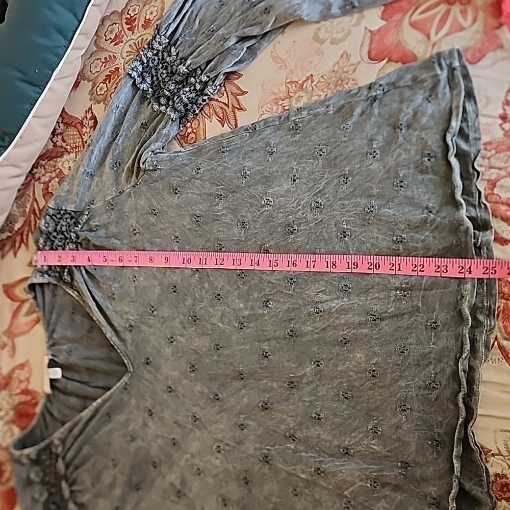 Eri & Ali Anthropologie boho top - Picture 4 of 10